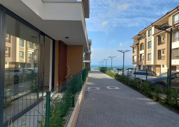 лукс тераса първа линия Сарафово